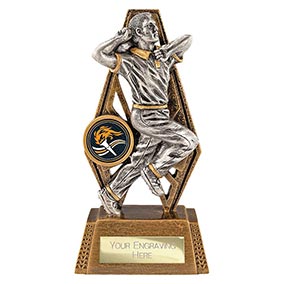 Immense Cricket Bowler 15cm